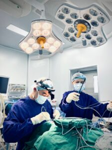 Read more about the article Phẫu thuật cắt amidan an toàn cho trẻ em tại Nha Trang – BS Nguyễn Hữu Đức