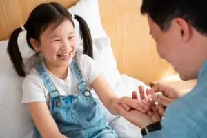 Read more about the article Viêm tai giữa cấp ở trẻ em bao lâu thì khỏi? – Bác sĩ Đức Nha Trang giải đáp